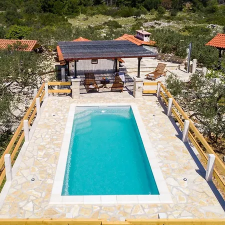 Holliday Home 