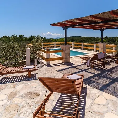 Holiday Maslinada Milna (Brac)