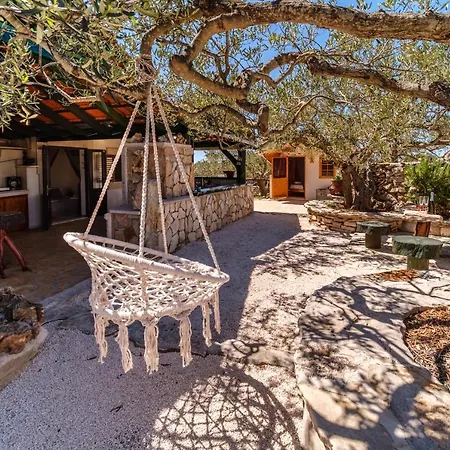 Holiday home Holiday Maslinada *